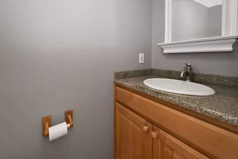 19 Smithfield Ct #19, Springfield, MA 01108 photo 8