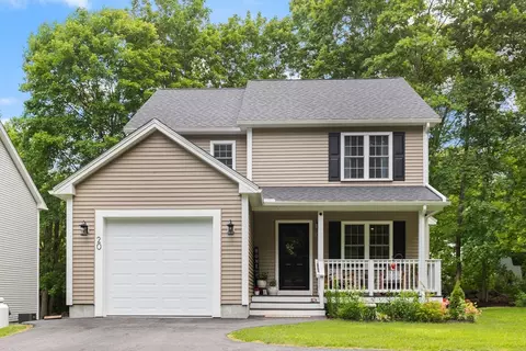 20 Farnum St, Uxbridge, MA 01569