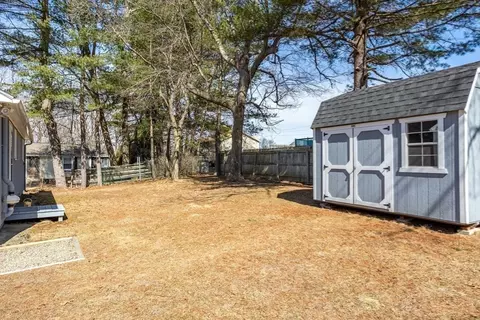 Exterior - 86 Wayside Rd, Worcester, MA 01605 photo 8 of 9