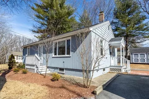Exterior - 86 Wayside Rd, Worcester, MA 01605 photo 2 of 9