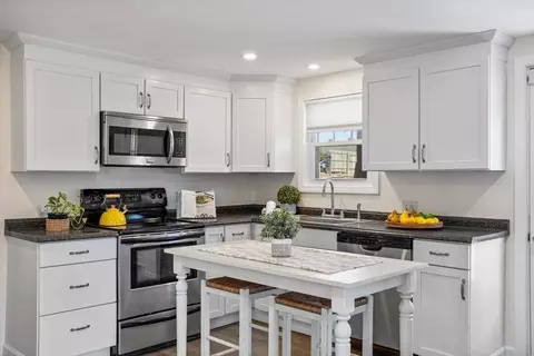 Kitchen - 86 Wayside Rd, Worcester, MA 01605 photo 3 of 5
