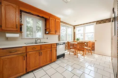 65 Patterson Ave, Springfield, MA 01119 photo 6