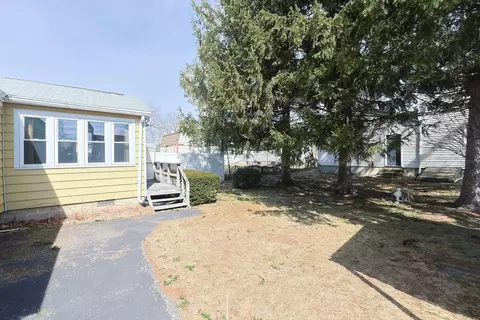 65 Patterson Ave, Springfield, MA 01119 photo 18