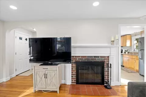 Other - 8 Stoneleigh Rd, Worcester, MA 01606 photo 2 of 8