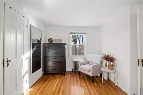 Bedroom - 8 Stoneleigh Rd, Worcester, MA 01606 photo 3 of 5
