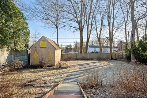 Exterior - 8 Stoneleigh Rd, Worcester, MA 01606 photo 11 of 15