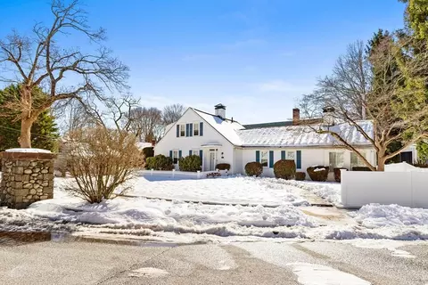 77 Traincroft, Medford, MA 02155