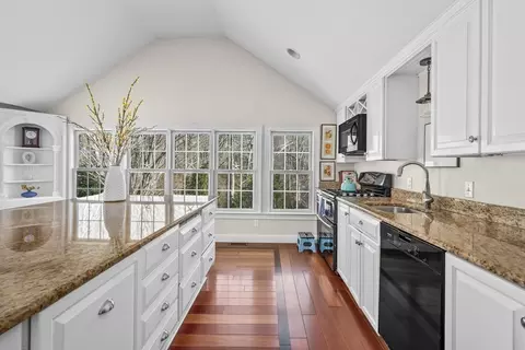 108 Main St, Barnstable, MA 02635 photo 19