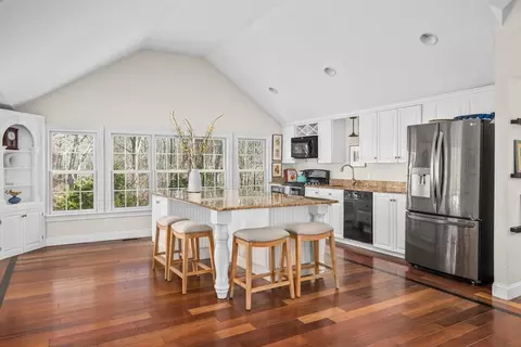 108 Main St, Barnstable, MA 02635 photo 17