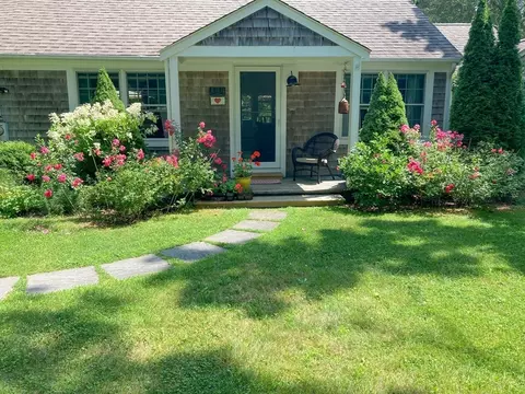 108 Main St, Barnstable, MA 02635 photo 2