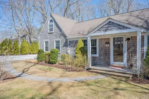 108 Main St, Barnstable, MA 02635 photo 4
