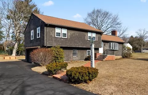 15 Glandore Rd, Westwood, MA 02090