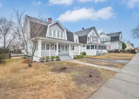 291 Park St, West Springfield, MA 01089