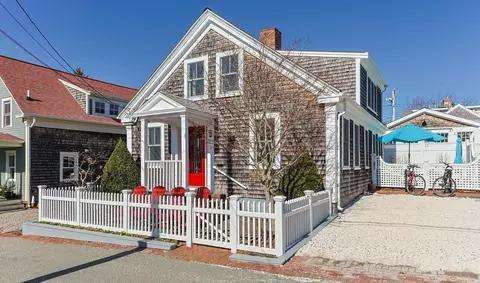11 Central St UNIT 1, Provincetown, MA 02657