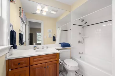 22 Laurel Rd, Weston, MA 02493 photo 25