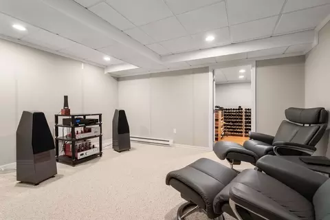 22 Laurel Rd, Weston, MA 02493 photo 35