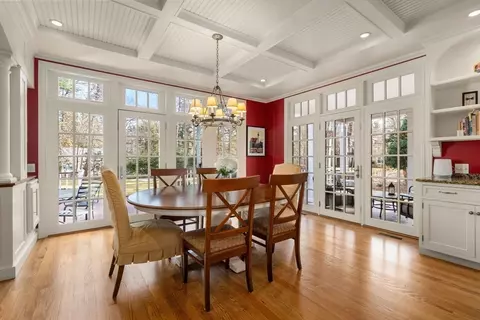 22 Laurel Rd, Weston, MA 02493 photo 11