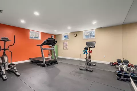 22 Laurel Rd, Weston, MA 02493 photo 33