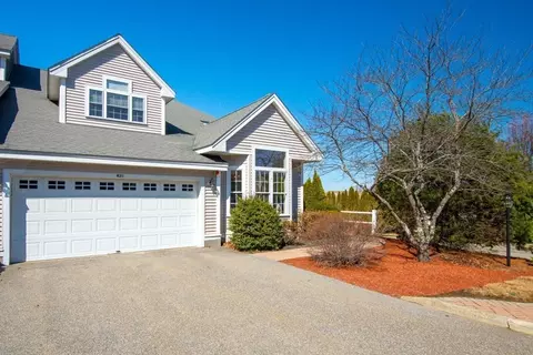430 Boxwood Ln #430, Clinton, MA 01510