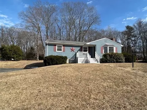18 Old Meetinghouse Rd, Auburn, MA 01501