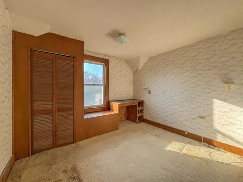 34 Smithfield Rd, Woonsocket, RI 02895 photo 9