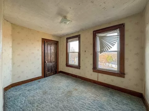 34 Smithfield Rd, Woonsocket, RI 02895 photo 10