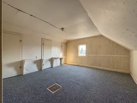 34 Smithfield Rd, Woonsocket, RI 02895 photo 7