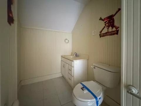 34 Smithfield Rd, Woonsocket, RI 02895 photo 15