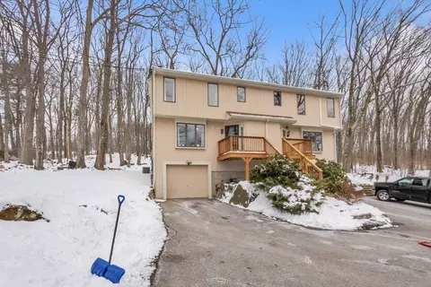 311 Maple Ave #A, Shrewsbury, MA 01545