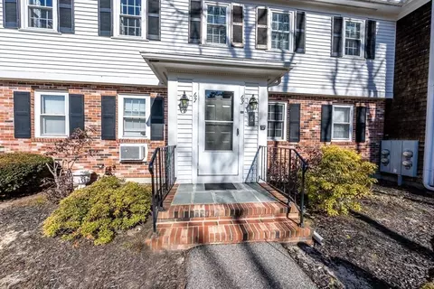 222 Buck Island Rd #6-7, Yarmouth, MA 02673