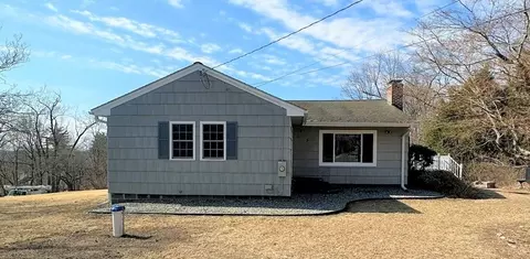 5 Marion Cir, Ludlow, MA 01056