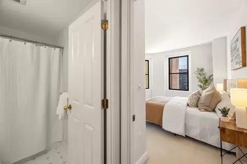 Bedroom - 4 Charlesgate E #407, Boston, MA 02215 photo 4 of 4