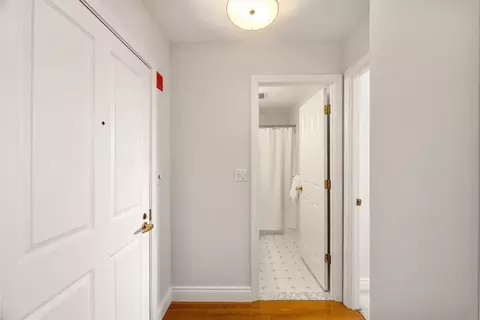 Entry Way - 4 Charlesgate E #407, Boston, MA 02215 photo 2 of 5
