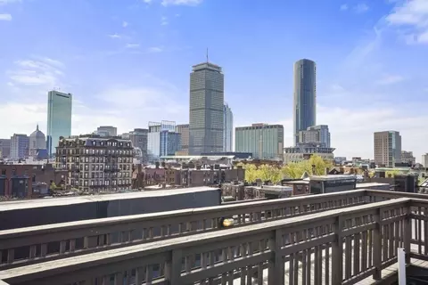 View/Area - 4 Charlesgate E #407, Boston, MA 02215 photo 3 of 7