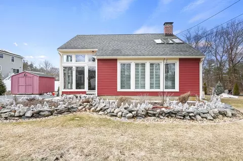 28 Veranda Ave, Tewksbury, MA 01876