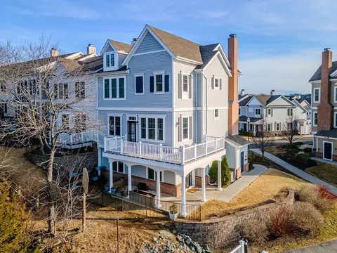 121 Hms Halsted Dr #121, Hingham, MA 02043