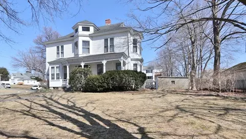 37 Church St, Westborough, MA 01581