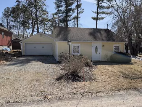 9 Grandview Ave, Charlton, MA 01507