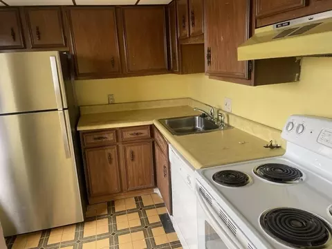 1243 Beacon St #7B, Brookline, MA 02446 photo 6