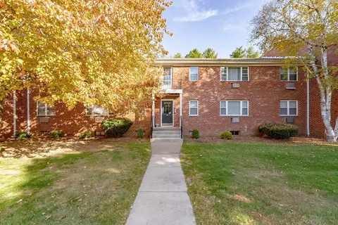 245 Regency Park Dr #245, Agawam, MA 01001