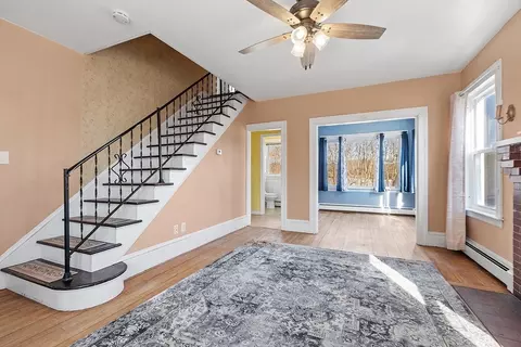 15 Abbott St, Gardner, MA 01440 photo 8