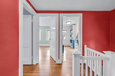 Entry Way - 53 Eckington St, Springfield, MA 01108 photo 3 of 3