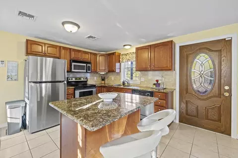 20 Lynne Rd, Wareham, MA 02571 photo 7