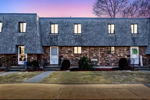 6 Beekman Dr #6, Agawam, MA 01001