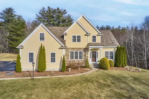 27 Runaway Brook Rd, Lancaster, MA 01523