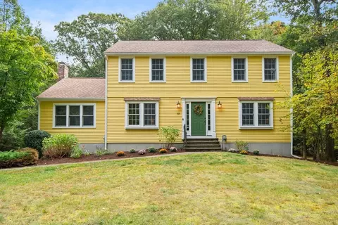 57 Teresa Rd, Hopkinton, MA 01748
