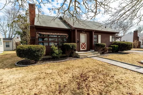 46 Burns St, New Bedford, MA 02740