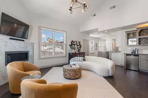 309 E St #41, Boston, MA 02127 photo 2