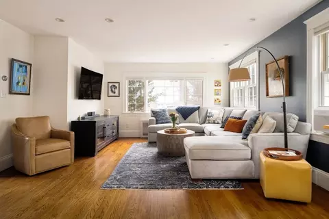 Living - 9 Eastern Ave, Arlington, MA 02476 photo 2 of 5