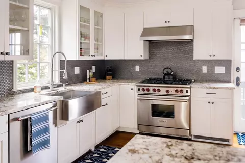 Kitchen - 9 Eastern Ave, Arlington, MA 02476 photo 5 of 6